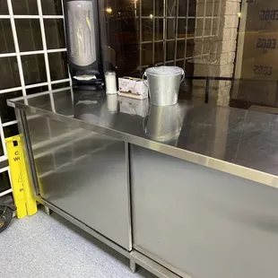 Table to make your coffee ready