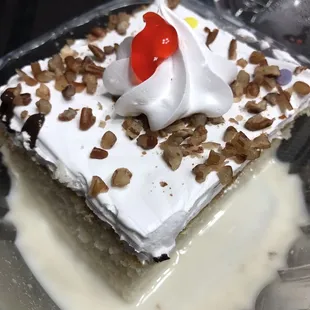 Tres leches to go