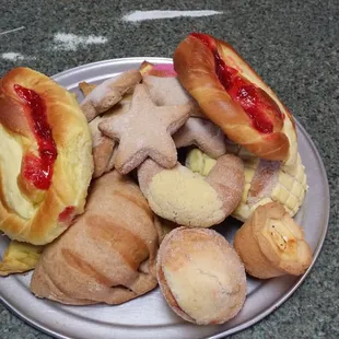 Yummy variety of sweet breads!!