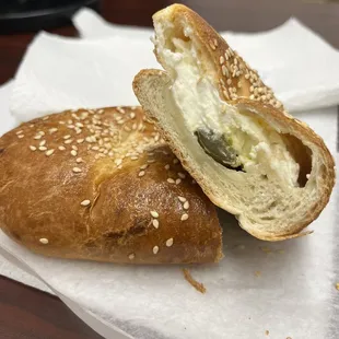 Pan con queso (fresh warm bread with cream cheese and jalapeño)