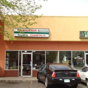 Panaderia Mexican Food Taqueria Chapala storefront.
