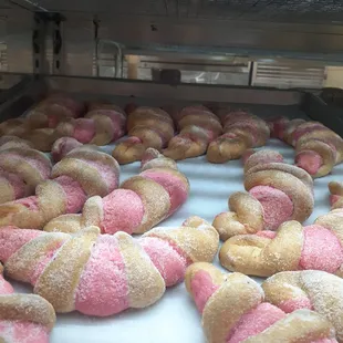 pink and white doughnuts