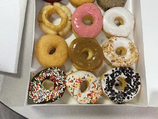 Charlie's Donuts & Coffee