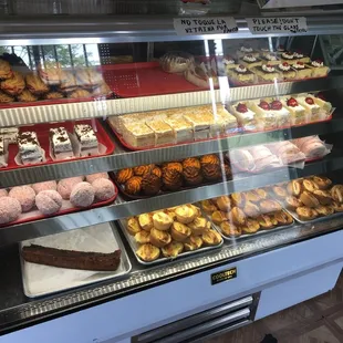 This place has fresh delicious sweet breads and cakes! Yum. With my favorite Mexican Mocha or just a plain latte.