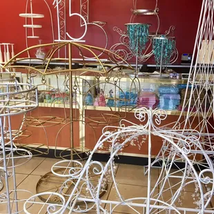 Large variety of available cake bases for all kinds of events