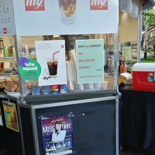 Cute little cafe cart