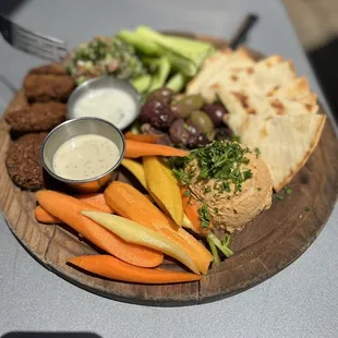 Hummus plate