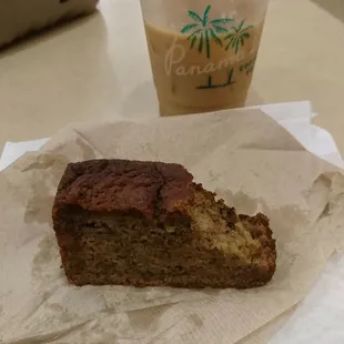 Banana bread &amp; seasonal iced pumpkin spiced chai