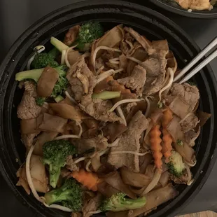 Soy Sauce Noodles (Pad See-Yew)