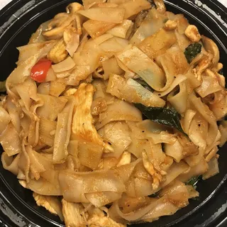Spicy Basil Noodles