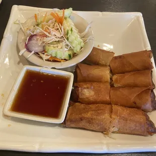Crispy Spring Rolls (4 Rolls) appetizer