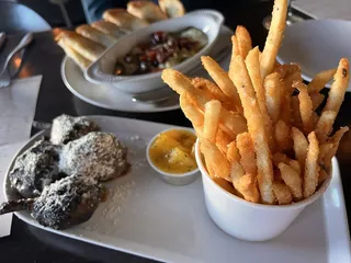 Thai Thai Asian Bistro