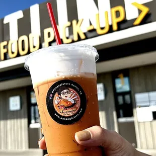 Cha-Yen (Iced Thai Milk Tea)
Slow brewed traditional Premium Thai Tea (Cha Tra Mue)