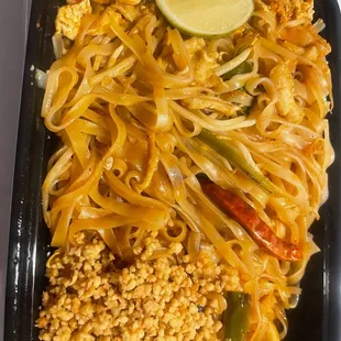 Chicken Pad Thai Rice Noodles medium level spice