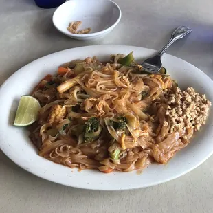 Pad Thai with veggies. Never enough peanuts for my taste. Give me all the peanuts!