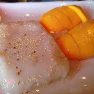 Sweet Sticky Rice with Mango