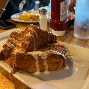Cinnamon Cream Stuffed French Toast
