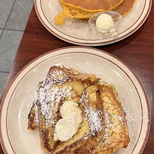 Pumpkin pancakes and French Toast