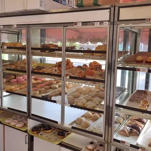 Multitude variety of conchas. Also available, donuts and varieties thereof.