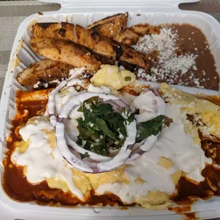 Chilaquiles with chicken