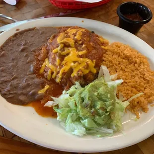 Beef chili rellano plate. Great guacamole!