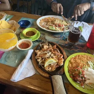 Shrimp &amp; Scallops Fajitas were delicious and the Mango Margarita was yummy!!! Just passing thru from up North...well worth it!