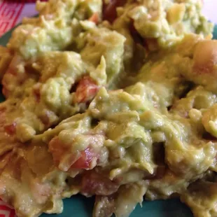8oz guacamole- pretty bland.