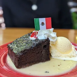 a piece of cake and ice cream