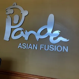 the sign for the restaurant