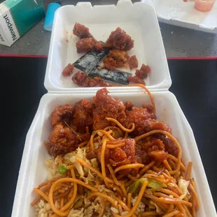 That's how the chicken came no I did not spit it out the lady was extremely rude to my gf.