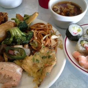 Lunch buffet plate 1