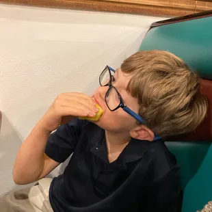 A little dude, enjoying him some buffet.