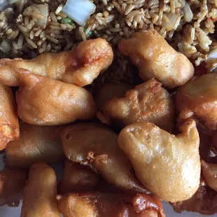 Sweet and sour chicken with fried rice (super crispy)