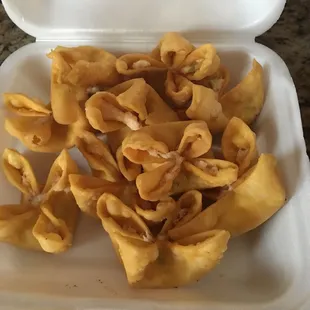 Crab rangoons