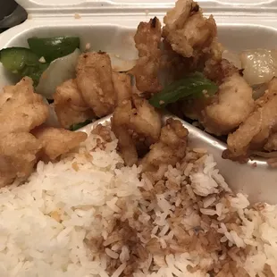 Garlic Jalapeño Fish was not spicy at all. This dish was not cooked with Jalapeño. They had bell pepper instead of Jalapeño.