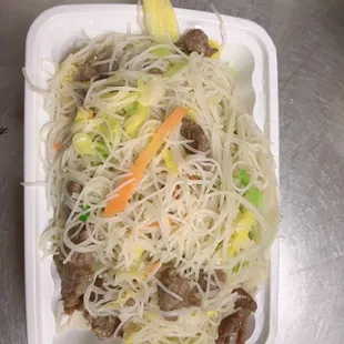 Beef rice noodles