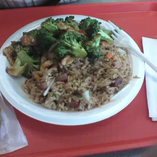 Chicken &amp; Broccoli Combo Plate