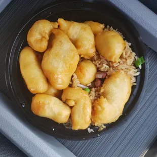 a plate of fried food