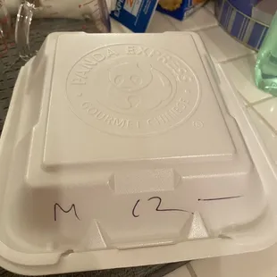 Supposed to be Mushroom Chicken w Chow Mein x 2 plate or bowl they rang me up for but no entree was inside