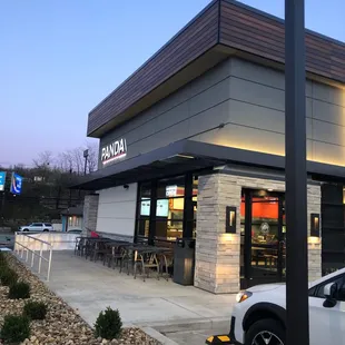 ramen and noodles, outside