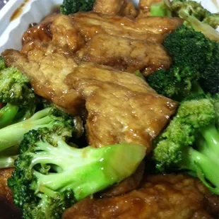 A generous amount of lightly fried tofu, broccoli (not chinese broccoli, though) in a flavorful dark bean sauce.