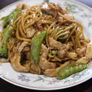 Chicken Lo Mein