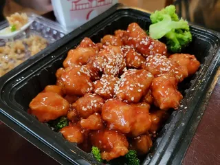 Happy Wok