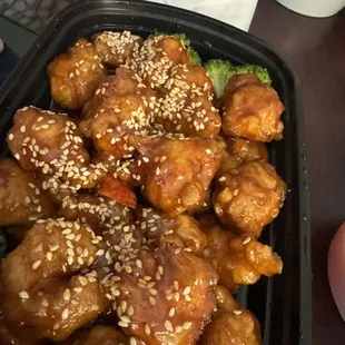 C9. Sesame Chicken Dinner Combo