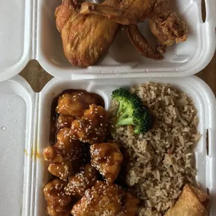 chicken, rice, and broccoli in a styrofoam container