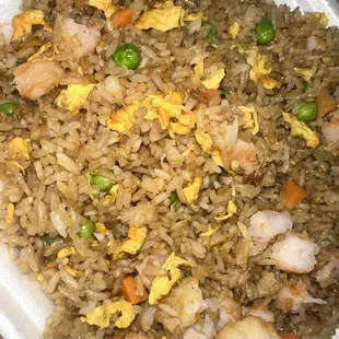Lunch Special - Shrimp Fried Rice (4 whole shrimp) i cut them into pieces