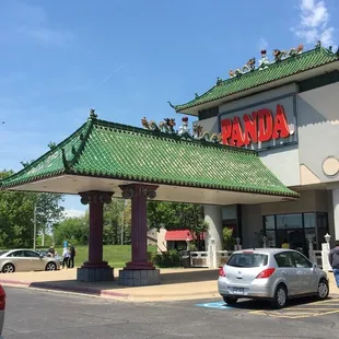 the outside of a restaurant