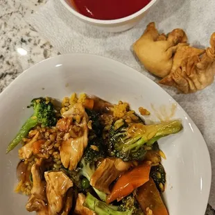 Chicken &amp; Broccoli with Crab Rangoons