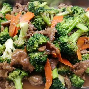 Broccoli Beef $8.49    (available item for Combo choices)
