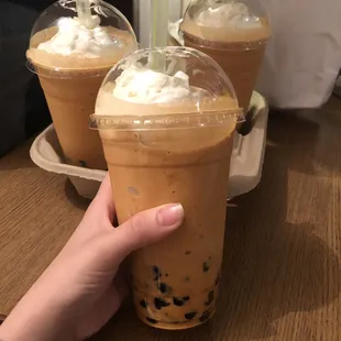 Thai tea smoothie with bobas